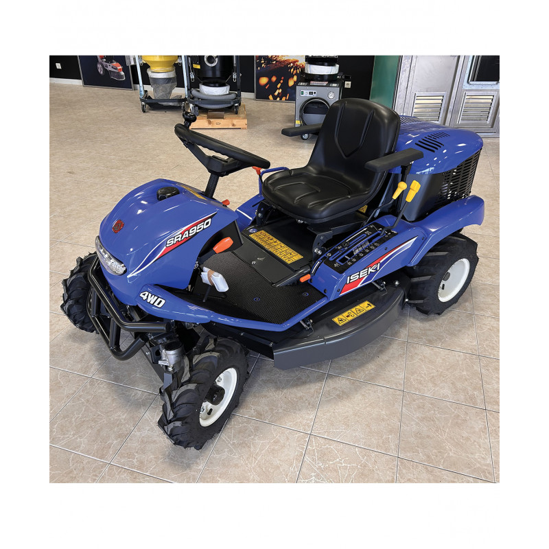 DÉBROUSSAILLEUSE AUTOPORTÉE 4x4